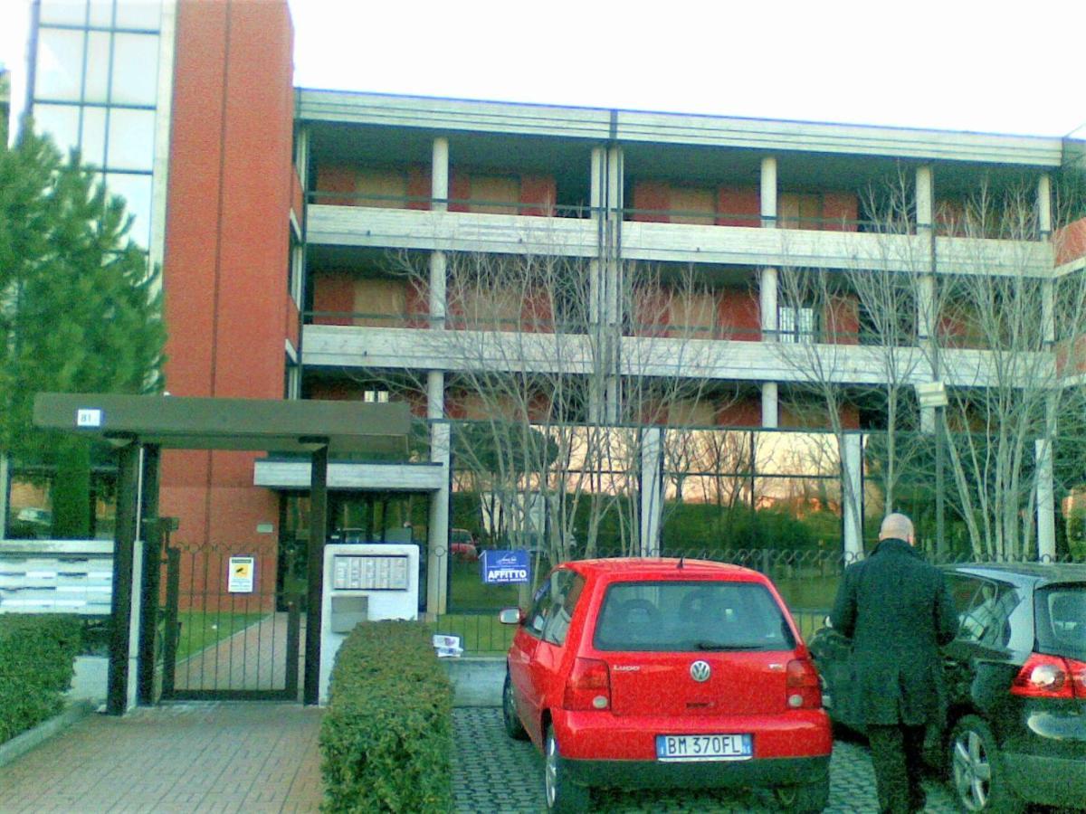 Apartamento Casa Gisela Desenzano del Garda Exterior foto
